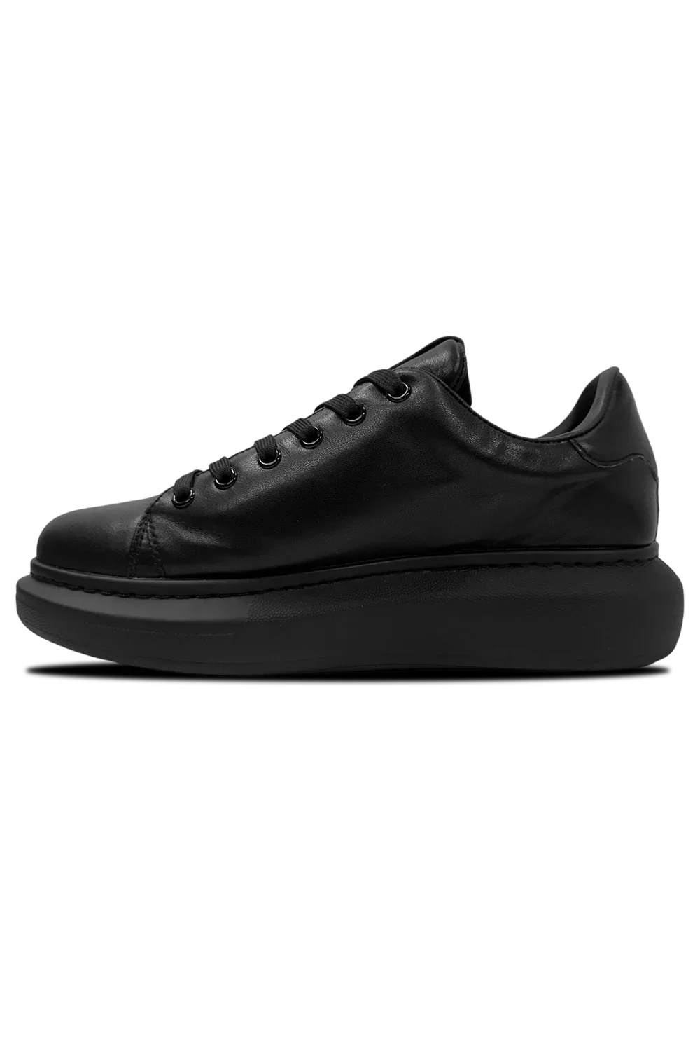 Baston Triple Black Sneaker